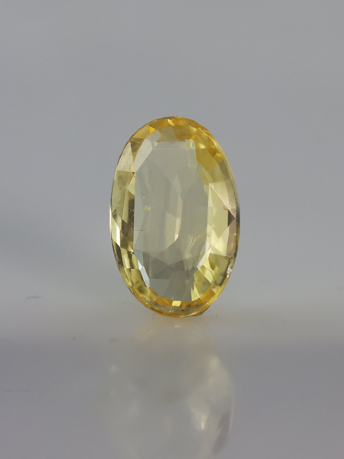 Yellow Sapphire - 4.37CT