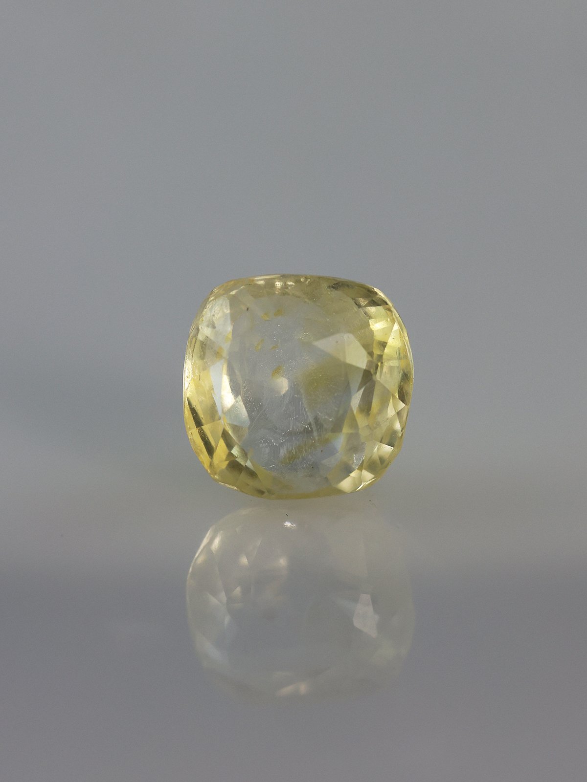 Yellow Sapphire - 5.07CT
