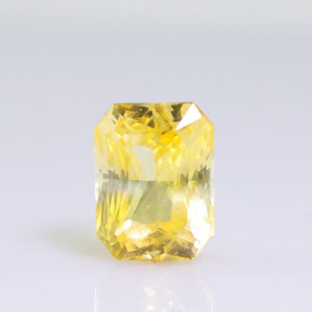 NATURAL YELLOW SAPPHIRE - 6.40CT