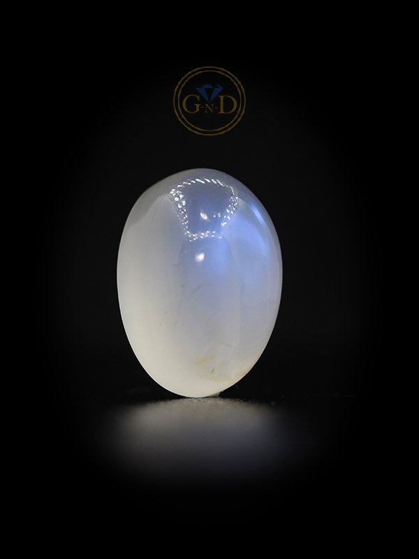 Rainbow Moonstone -15.54 Ct. (17.09 Ratti)