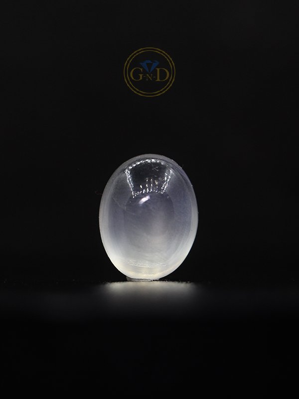Rainbow Moonstone -5.55 Ct. (6.10 Ratti)
