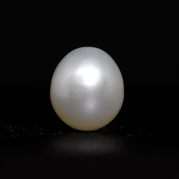 Natural South Sea Pearl - 6.09Ct.