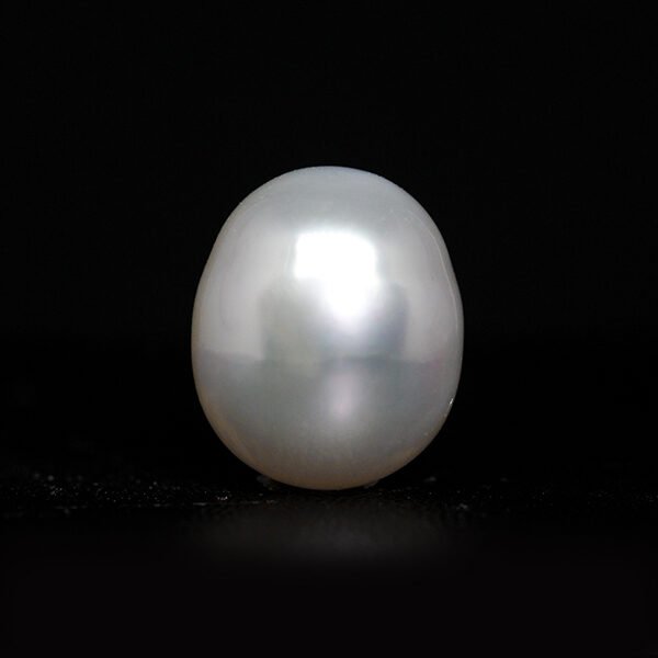 Natural South Sea Pearl - 8.20Ct.