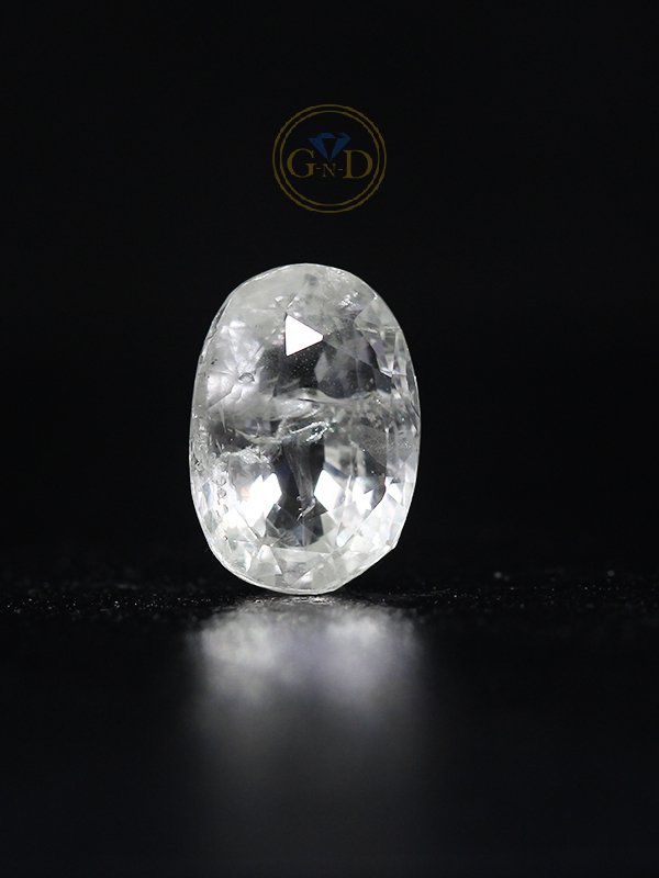White Sapphire - 4.09 Carat ( 4.49 Ratti )