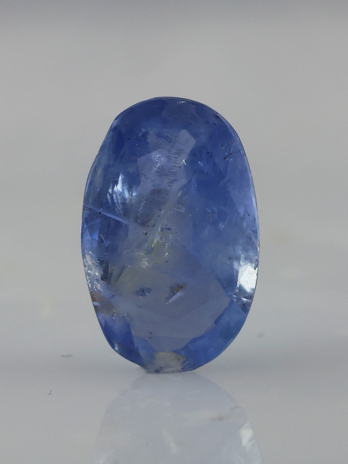 NATURAL BLUE SAPPHIRE-3.63CT