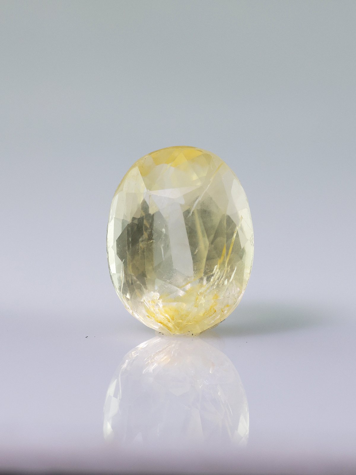 Yellow Sapphire - 5.63Ct.