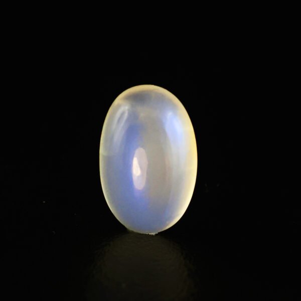 Rainbow Moonstone - 5.83CT ( 6.39 Ratti )